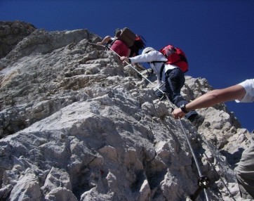 Vzpon na Triglav, na takem terenu previdnost ni odveč, na pohodu je bilo 11 udeležencev, pristop  dolina Kot, čez Vrbanove špice mimo Staniča, čez Rž na Kredarico in na vrh.
