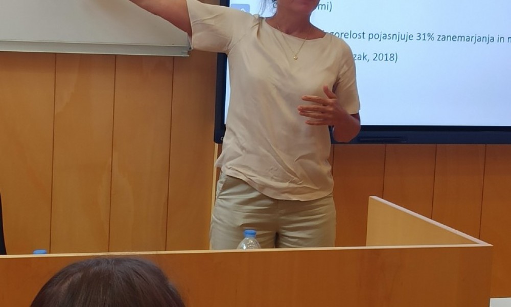 SPOROČILO ZA MEDIJE:  Strokovni posvet »Realnost mladostnikov se spreminja. Ali jim uspemo slediti?«