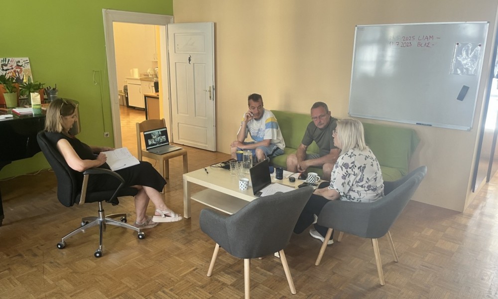 Prvo usposabljanje mentorjev za podporo skupnostnim projektom na področju duševnega zdravja in kulture