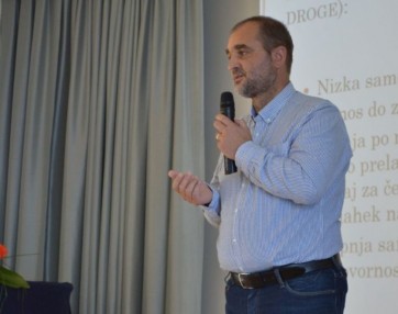 Dr. Albert Mrgole